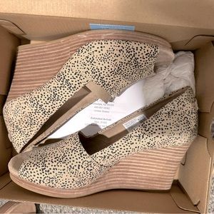 Women’s leopard shoes Tom’s